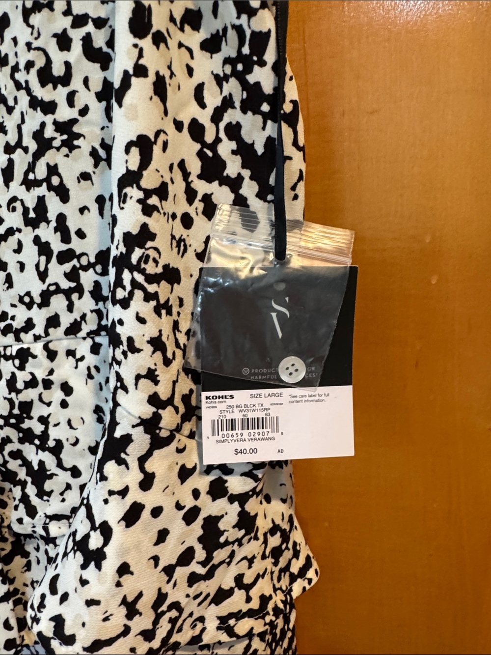Simply Vera Vera Wang Black and White Sleeveless Ruffle Hem Blouse - Picture 3 of 7